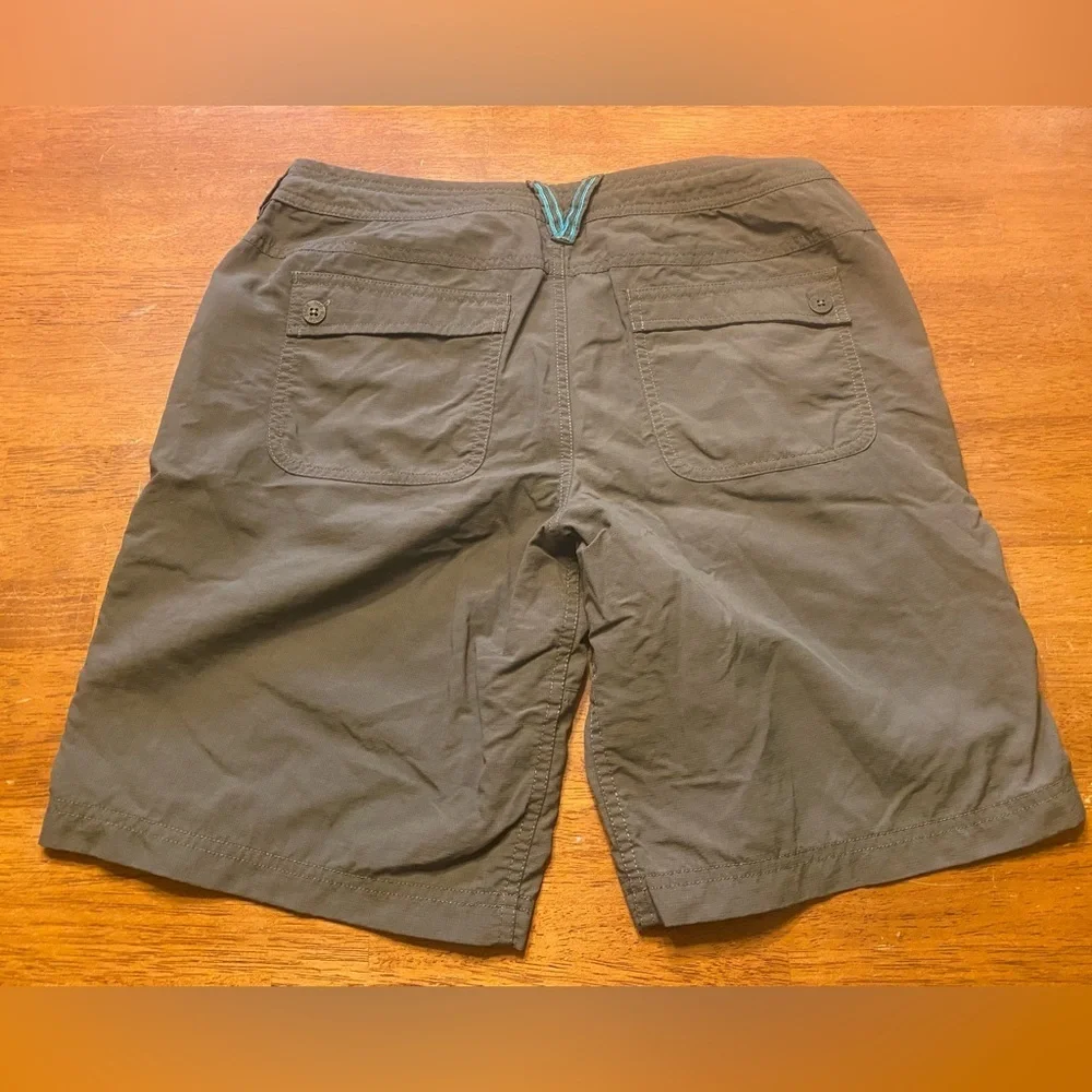 The North Face Women’s Hiking Olive Cargo Shorts